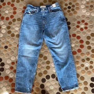 Abercrombie & Fitch High Rise Mom Jeans